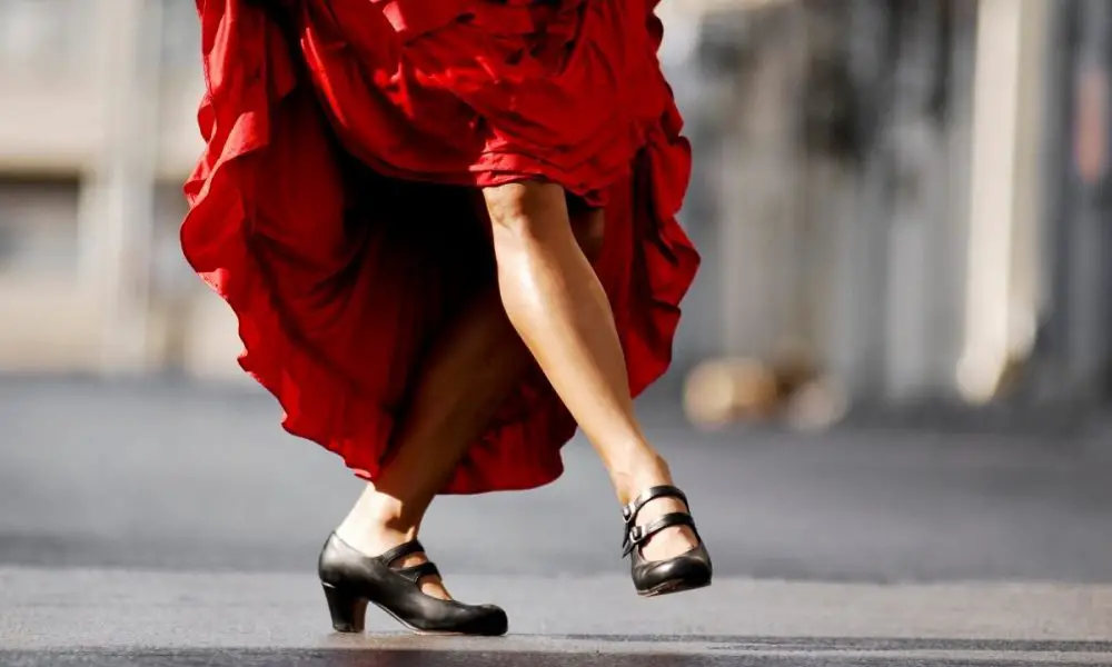 Siviglia Ragazza Scarpe da Ballo Flamenco o Una Donna Danka Rosso. 