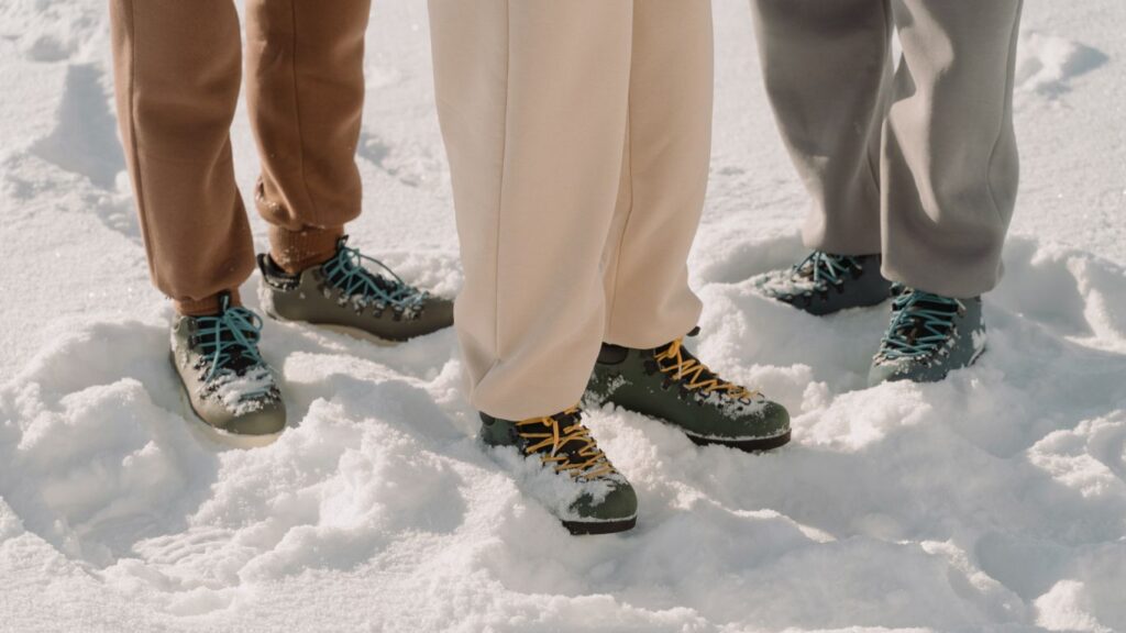 Scarpe per camminare su neve e ghiaccio